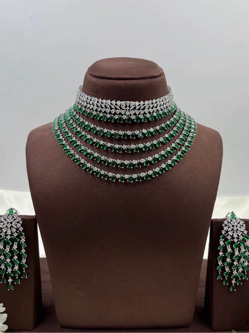 Emerald and Silver Multi-Layer Choker Necklace Set